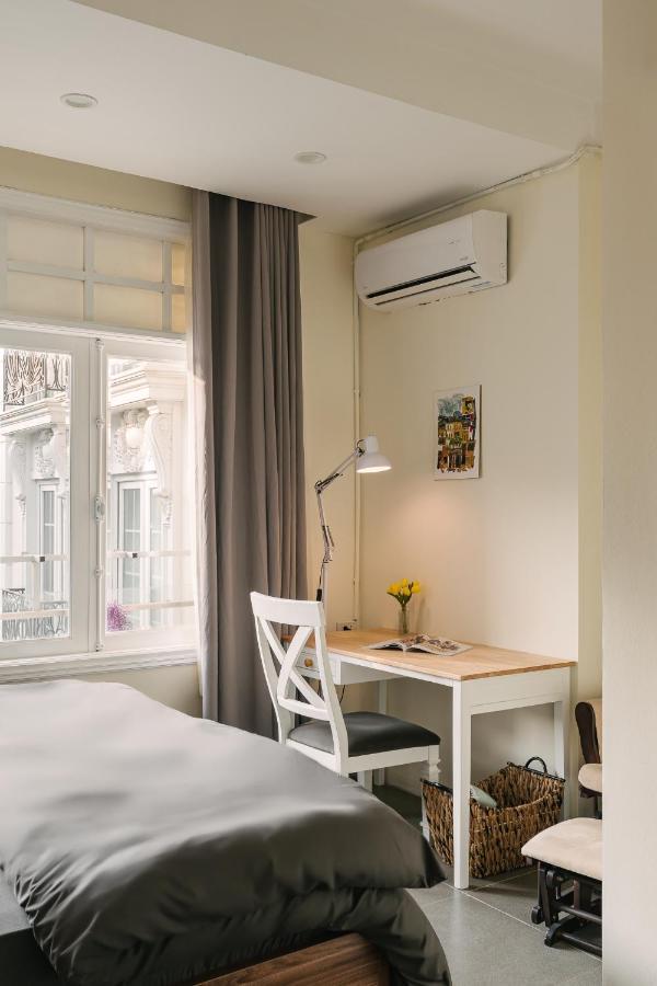 Delapong Homestay - 50M To Hoan Kiem Lake Hanoi Buitenkant foto