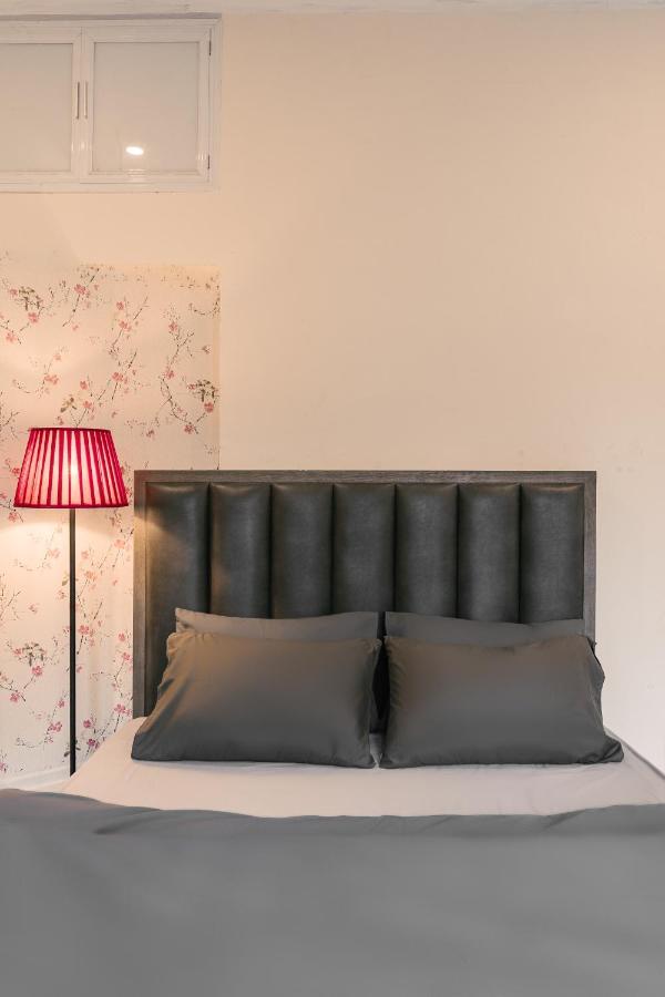 Delapong Homestay - 50M To Hoan Kiem Lake Hanoi Buitenkant foto